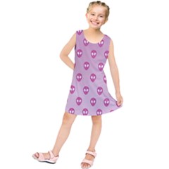 Alien Pattern Pink Kids  Tunic Dress by BangZart