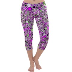 Pattern Capri Yoga Leggings by gasi