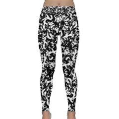 Black And White Abstract Texture Classic Yoga Leggings by dflcprints