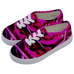 Calligraphy 2 Kids  Classic Low Top Sneakers by bestdesignintheworld