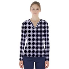 Square Diagonal Pattern Seamless V-neck Long Sleeve Top by Simbadda