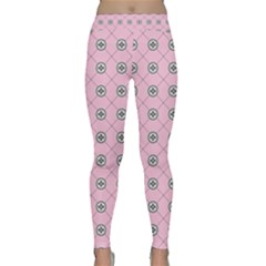 Kekistan Logo Pattern On Pink Background Classic Yoga Leggings by snek