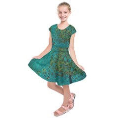 Tree In The Wind Kids  Short Sleeve Dress by WensdaiAmbrose