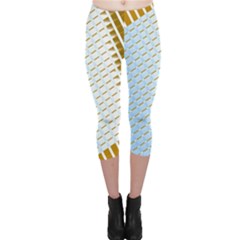 Diagonal Seamless Line Design Capri Leggings  by LoolyElzayat