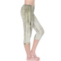 Floral Wood Wall Capri Leggings  View4