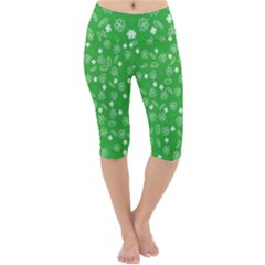 St Patricks Day Pattern Lightweight Velour Cropped Yoga Leggings by Valentinaart