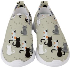 Cute Cat Seamless Pattern Kids  Slip On Sneakers by Vaneshart