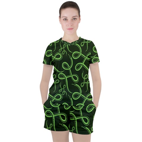 Snakes Seamless Pattern Women s Tee And Shorts Set by Amaryn4rt