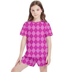 Pink Diamond Pattern Kids  Tee And Sports Shorts Set by ArtsyWishy