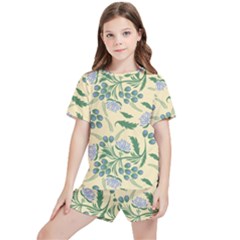 Folk Floral Pattern  Abstract Flowers Surface Design  Seamless Pattern Kids  Tee And Sports Shorts Set by Eskimos