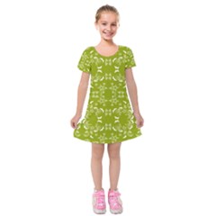 Floral Folk Damask Pattern  Kids  Short Sleeve Velvet Dress by Eskimos