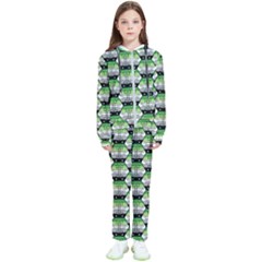 Hackers Town Void Mantis Hexagon Aromantic Pride Flag Kids  Tracksuit by WetdryvacsLair