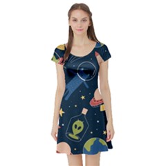 Seamless Pattern With Funny Alien Cat Galaxy Short Sleeve Skater Dress by Wegoenart