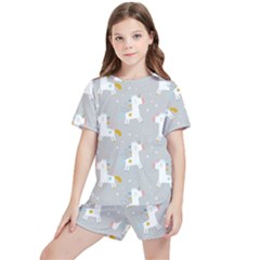 Cute Unicorns Kids  Tee And Sports Shorts Set by ConteMonfrey