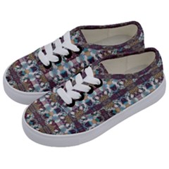 Multicolored Ornate Decorate Pattern Kids  Classic Low Top Sneakers by dflcprintsclothing