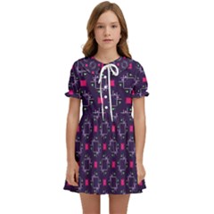 Geometric Pattern Retro Style Background Kids  Sweet Collar Dress by Ravend