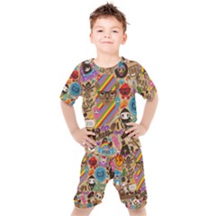 Multicolored Doodle Art Wallpaper Kids  Tee And Shorts Set by Salman4z