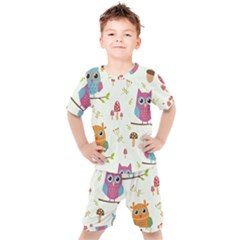 Forest-seamless-pattern-with-cute-owls Kids  Tee And Shorts Set by Salman4z