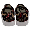 Christmas Pattern With Snowflakes Berries Men s Classic Low Top Sneakers View4