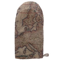 Old Vintage Classic Map Of Europe Microwave Oven Glove by B30l