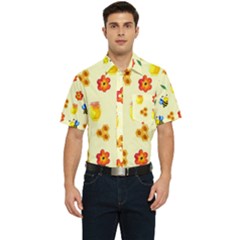 Seamless Background Honey Bee Men s Short Sleeve Pocket Shirt  by Amaryn4rt