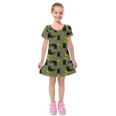 Cat Cartoon Cats Animal Pattern Kids  Short Sleeve Velvet Dress by Pakjumat