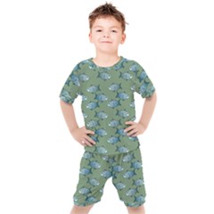 Fishes Pattern Background Kids  T-shirt And Shorts Set by Pakjumat