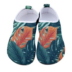 Green Tropical Leaves Men s Sock-style Water Shoes by Jack14