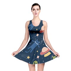 Seamless Pattern With Funny Alien Cat Galaxy Reversible Skater Dress by Ndabl3x