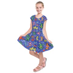 Grateful Dead Bears Pattern Kids  Short Sleeve Dress by Cendanart