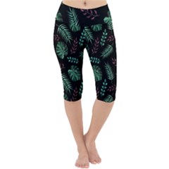 Tropical Leaves Pattern Lightweight Velour Cropped Yoga Leggings by Hannah976