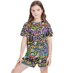 Graffiti Word Seamless Pattern Kids  T-shirt And Sports Shorts Set by Bedest