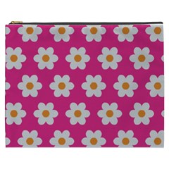 Daisies Cosmetic Bag (xxxl) by SkylineDesigns