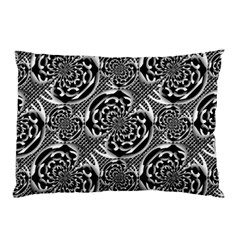 Metallic Mesh Pattern Pillow Case by linceazul