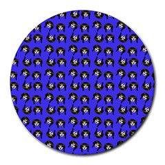 Retro Girl Daisy Chain Pattern Blue Round Mousepads by snowwhitegirl